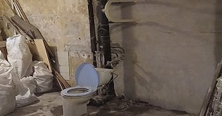Демонтаж сантехкабины в панельном доме - цена от 1026 рублей | Сварной-Мрз
